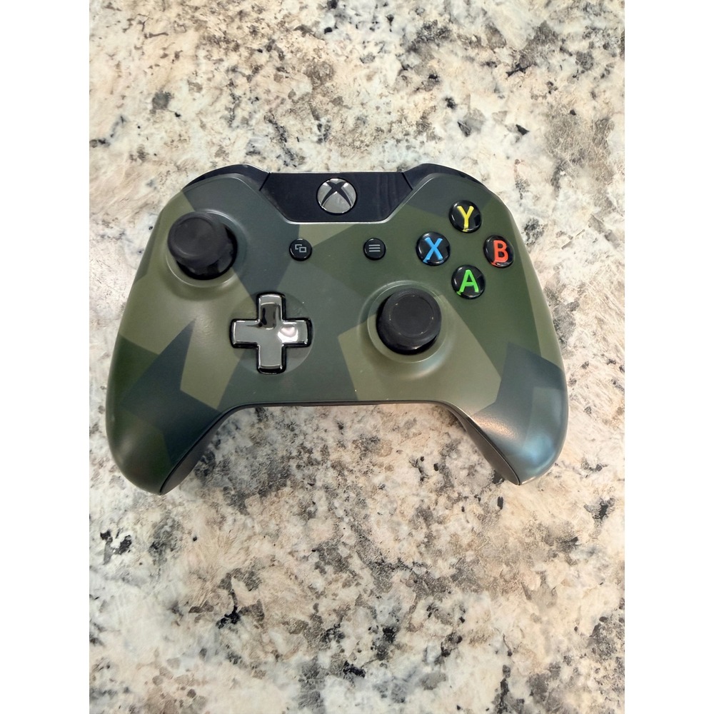 Microsoft Xbox One Wireless Controller Armed Forces Special Edition Camo Green